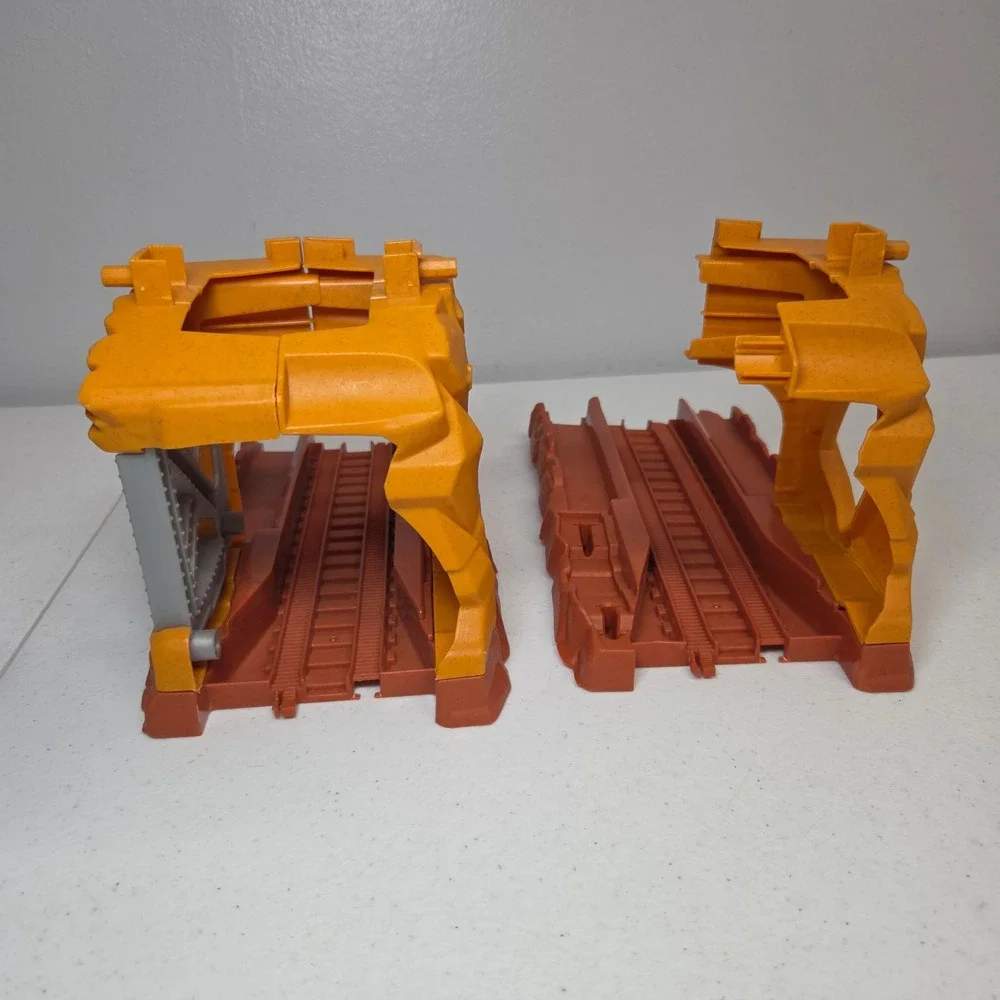 Train Track Replacement‎ Parts Tunnel Orange Mountain Railway Accessory